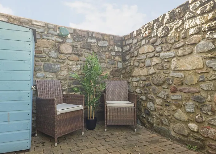 7 Malt House Court